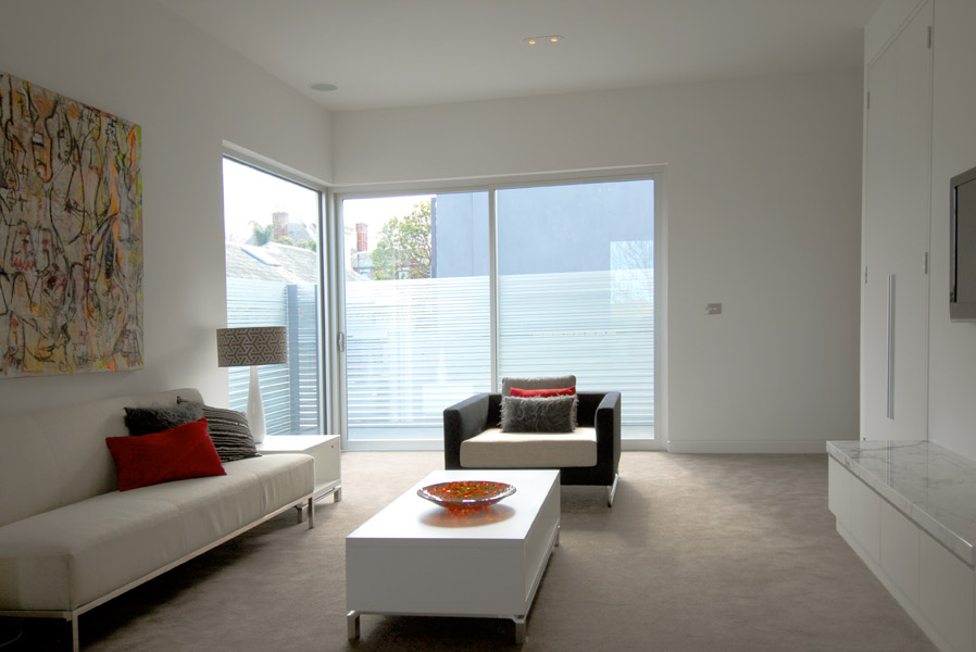 feature_6_gallery_two_colour